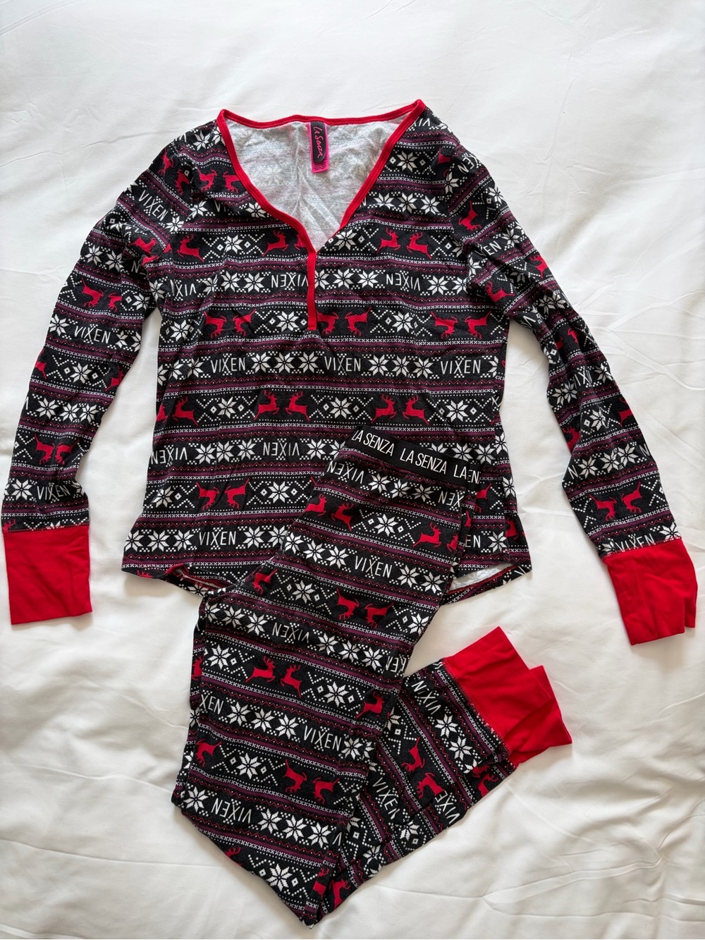 La Senza Women’s Vixen Holiday Fair Isle Pajama Set - Black & Red - M